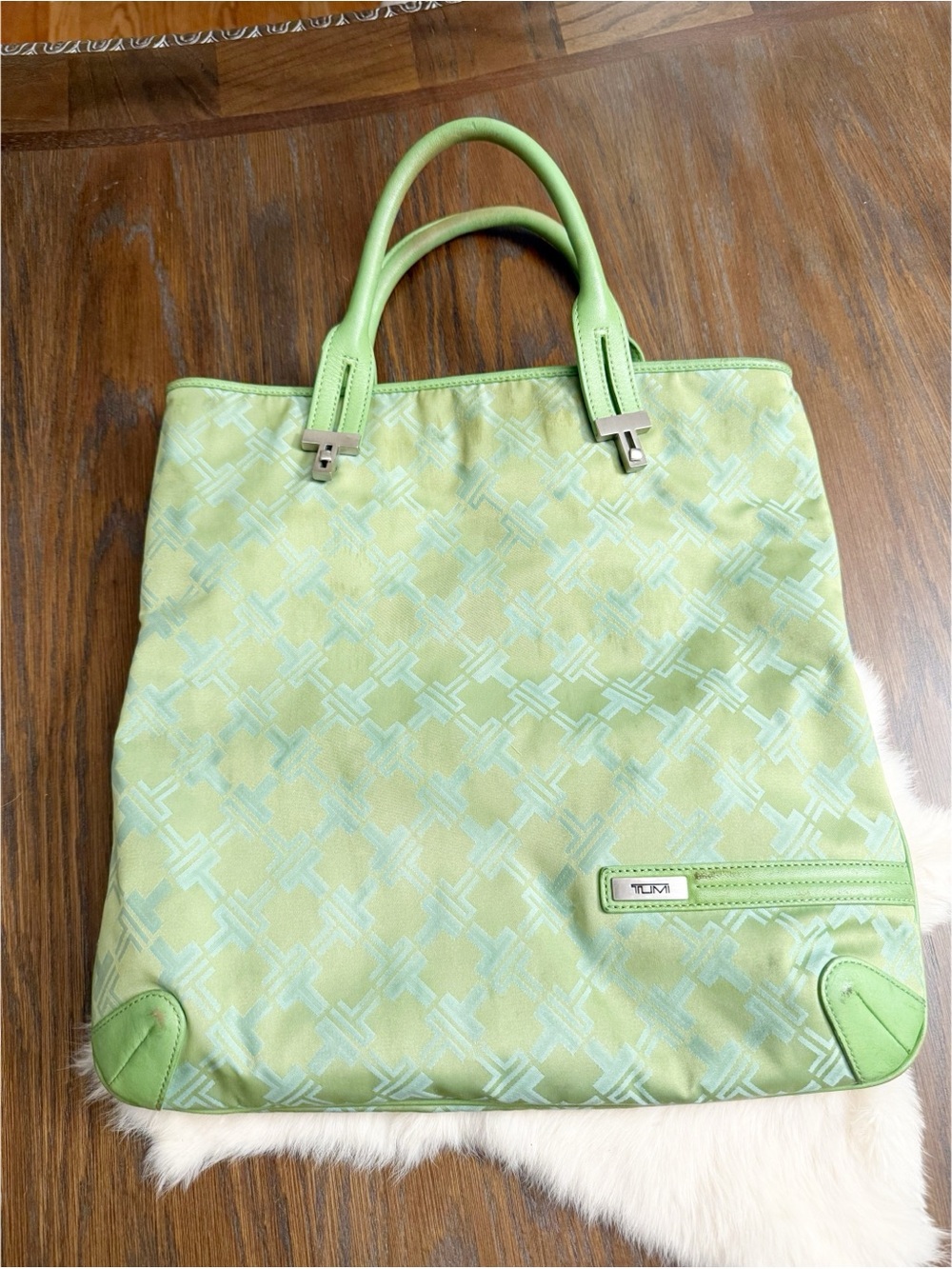 Tumi Signature Collection green tote